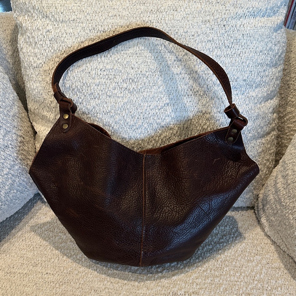 Portland Leather Co. Small Kangaroo Cold Brew Leather Shoulder Bag